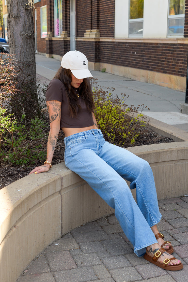THE AMANDA LOW RISE