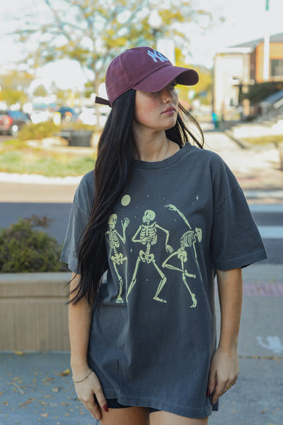 SKELETON SERENADE TEE