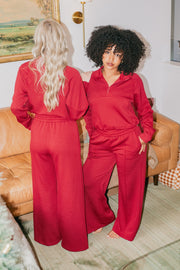 HOLIDAY ROUGE QUARTER ZIP