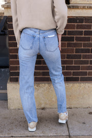 CASSIE STRAIGHT LEG