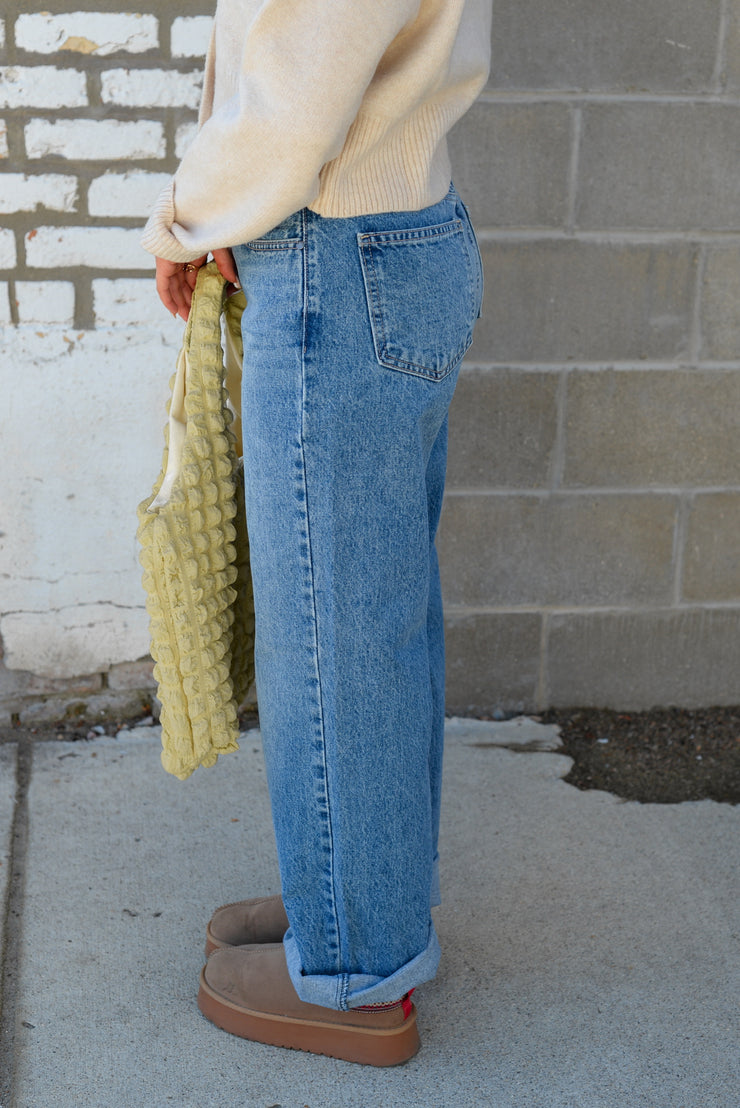 RELAXED STRAIGHT DENIM